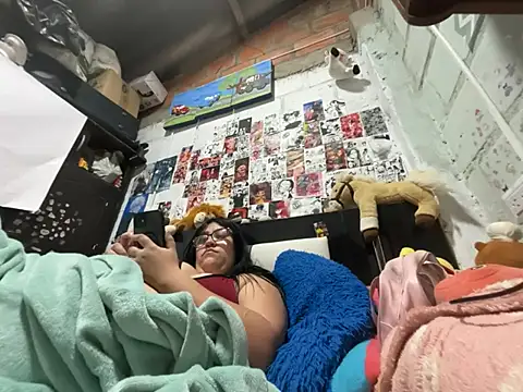 dafne19  online show from July 12, 11:07 pm