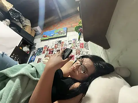 dafne19  online show from July 23, 5:38 am