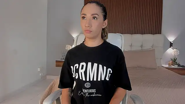 Emma23   online show from January 9, 6:27 am