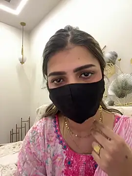 MaYaa  11 online show from February 17, 7:05 am