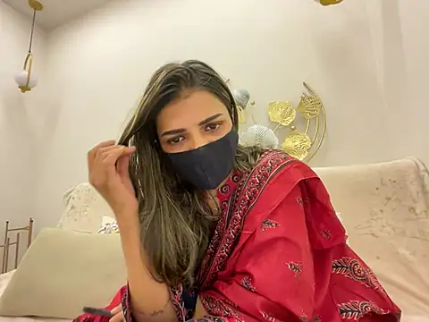 MaYaa  11 online show from March 3, 7:58 am