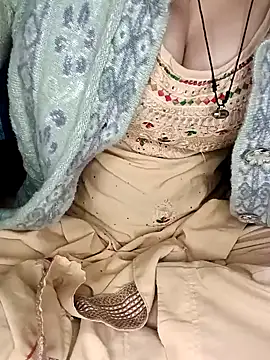 Snapshot of Cute-Harshita chatting on December 2, 5:15 am Cute-Harshita online show from December 2, 5:15 am