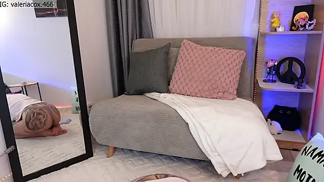 ValeriaCox online show from March 5, 3:41 pm