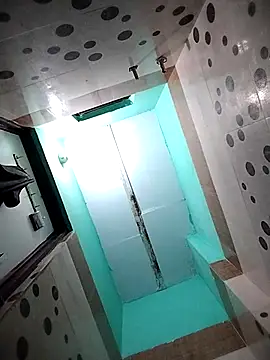 Hotty-Divya online show from November 6, 3:18 am