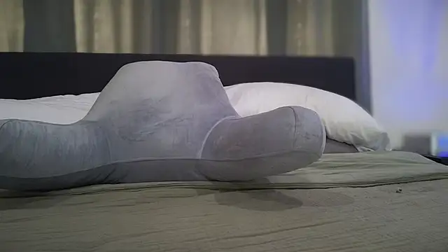 Snapshot of longislandprincess chatting on September 13, 1:00 pm longislandprincess online show from September 13, 1:00 pm