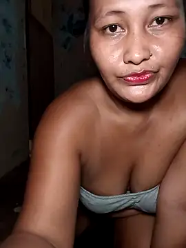 Sweetchuby1995 online show from May 25, 4:51 am