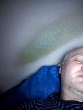 Snapshot of nudistu021 chatting on December 20, 2:24 pm nudistu021 online show from December 20, 2:24 pm