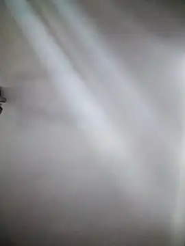 Snapshot of nudistu021 chatting on February 22, 11:31 am nudistu021 online show from February 22, 11:31 am