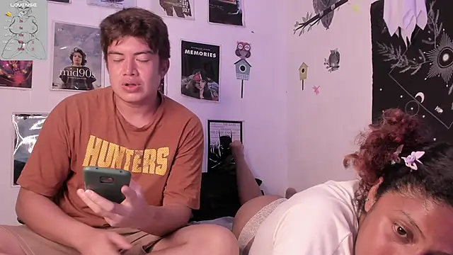 Snapshot of hothoneychile chatting on January 27, 2:42 am hothoneychile online show from January 27, 2:42 am