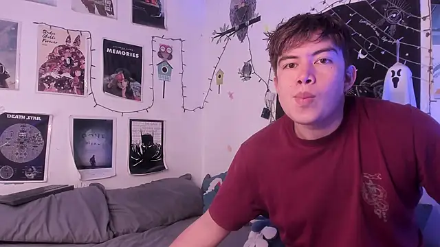 Snapshot of hothoneychile chatting on October 17, 2:30 pm hothoneychile online show from October 17, 2:30 pm