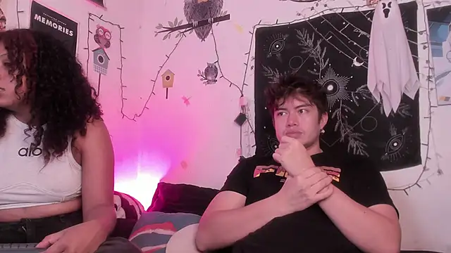 Snapshot of hothoneychile chatting on November 25, 3:01 pm hothoneychile online show from November 25, 3:01 pm