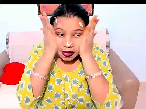 kendracox21 online show from February 18, 4:30 am