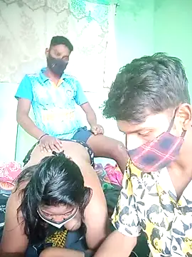 Snapshot of Group_Of_Lust chatting on November 22, 8:35 am Group Of Lust online show from November 22, 8:35 am