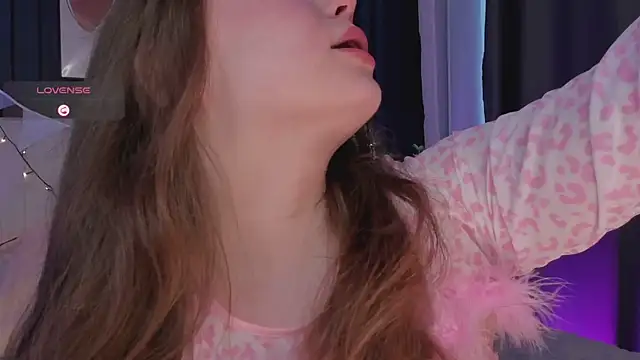 SunnyRisha online show from February 22, 6:28 am