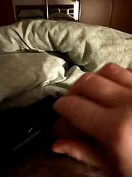 user 662 online show from March 31, 5:30 am