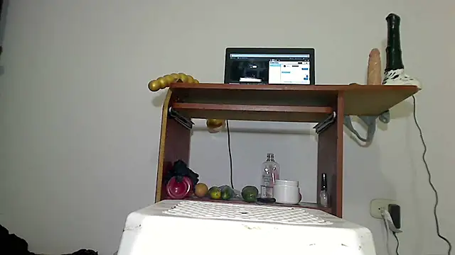 Snapshot of SensualGata13 chatting on July 17, 3:50 pm SensualGata13 online show from July 17, 3:50 pm