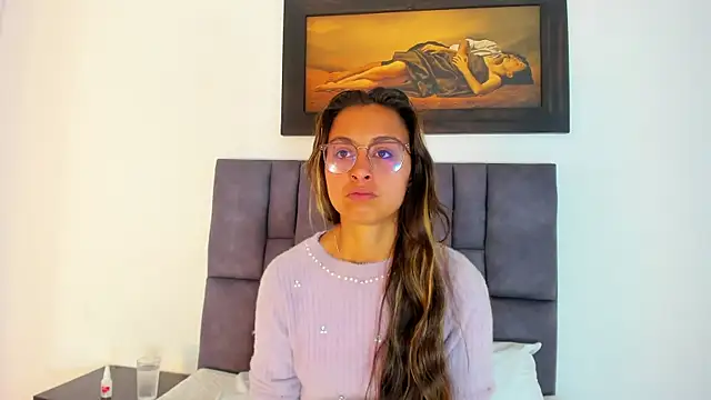 tatiana valencia online show from May 6, 12:32 pm