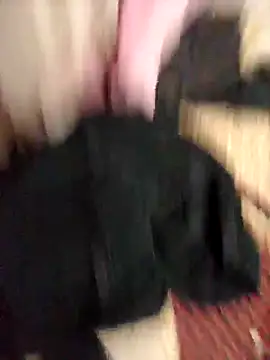 moody1996- online show from February 15, 12:47 pm