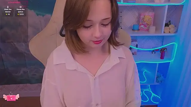 Mary uw online show from November 22, 3:16 am