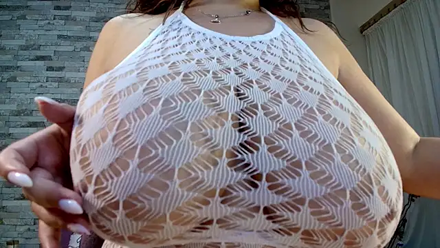 Snapshot of KairaFantasyy chatting on June 12, 8:41 pm KairaFantasyy online show from June 12, 8:41 pm