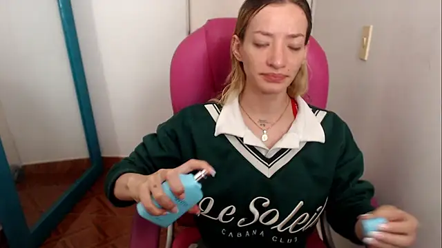 zoe jones13 online show from July 19, 12:14 am
