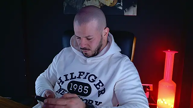 AngeloEric online show from January 7, 6:27 am