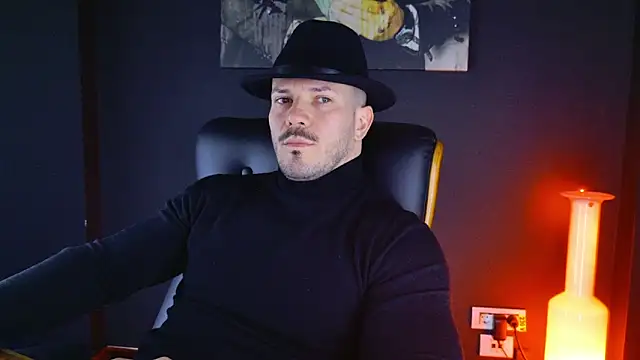 AngeloEric online show from January 13, 11:30 am