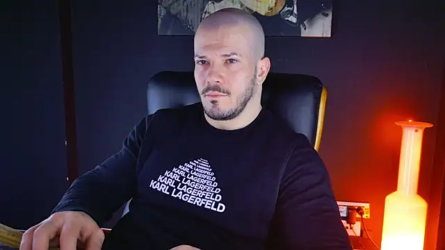 AngeloEric online show from January 21, 5:38 am