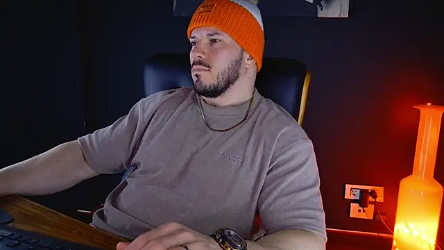 AngeloEric online show from February 2, 6:58 am