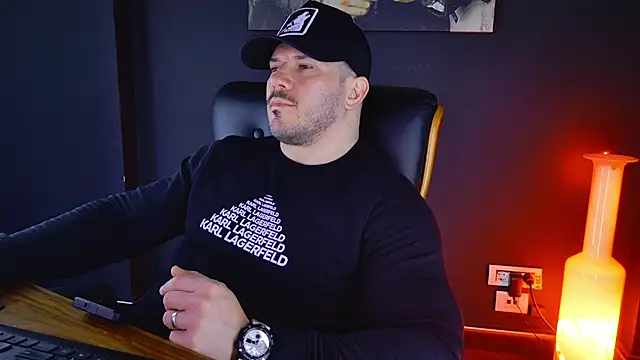 AngeloEric online show from February 11, 6:51 am