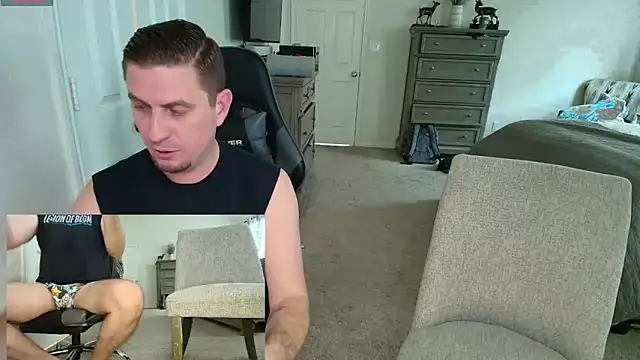 Snapshot of YourAvgNeighbors chatting on February 25, 7:56 pm YourAvgNeighbors online show from February 25, 7:56 pm