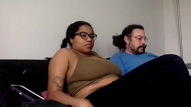 bby2brat online show from January 10, 6:38 pm
