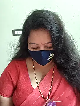 neelu-hoty online show from March 26, 1:38 pm