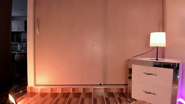 CoralineKam1 online show from February 28, 10:22 pm