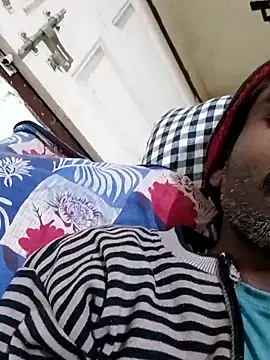 Snapshot of Chocolate_stud10 chatting on February 17, 4:35 pm Chocolate stud10 online show from February 17, 4:35 pm