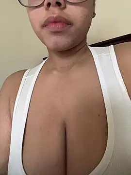 Snapshot of kelsmx chatting on March 19, 4:24 pm kelsmx online show from March 19, 4:24 pm