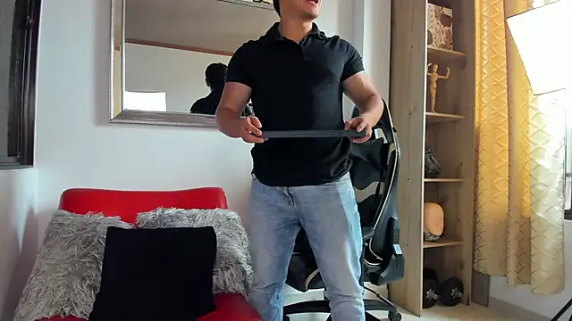 julian wallace online show from April 8, 2:39 pm