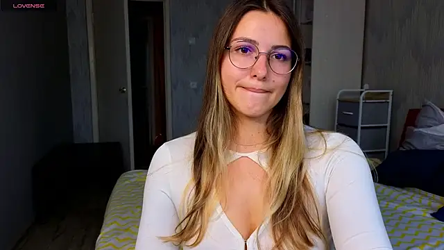 sophia euphoriaa online show from June 29, 8:53 am