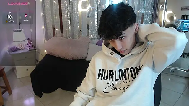 Snapshot of gojo_satoru_18 chatting on February 5, 12:06 pm gojo satoru 18 online show from February 5, 12:06 pm