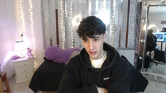 Snapshot of gojo_satoru_18 chatting on February 8, 11:55 am gojo satoru 18 online show from February 8, 11:55 am