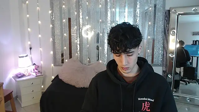 Snapshot of gojo_satoru_18 chatting on February 14, 12:14 pm gojo satoru 18 online show from February 14, 12:14 pm