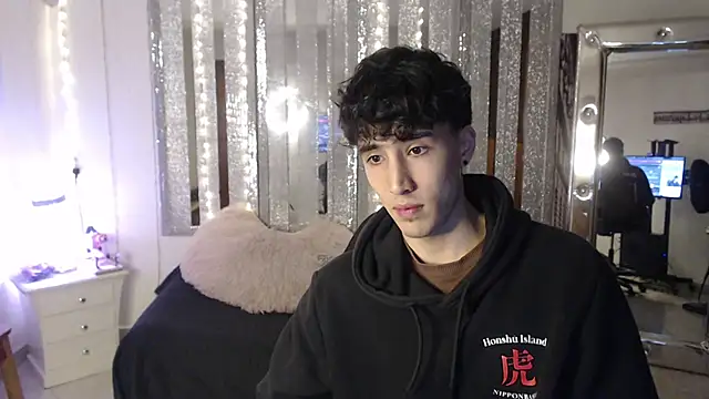 Snapshot of gojo_satoru_18 chatting on February 14, 3:15 pm gojo satoru 18 online show from February 14, 3:15 pm