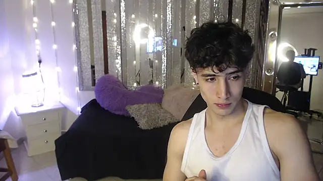 Snapshot of gojo_satoru_18 chatting on February 17, 4:15 pm gojo satoru 18 online show from February 17, 4:15 pm