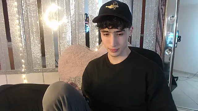 Snapshot of gojo_satoru_18 chatting on February 18, 5:53 pm gojo satoru 18 online show from February 18, 5:53 pm