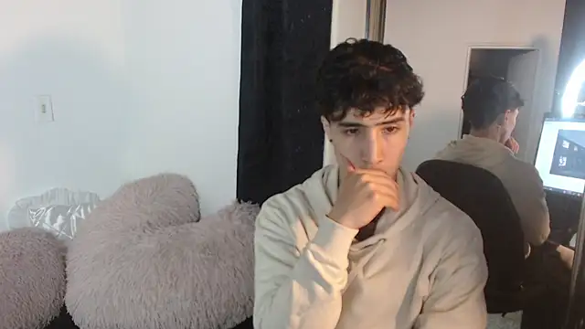 Snapshot of gojo_satoru_18 chatting on February 25, 11:52 am gojo satoru 18 online show from February 25, 11:52 am