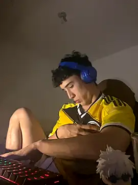 Snapshot of gojo_satoru_18 chatting on November 10, 5:39 am gojo satoru 18 online show from November 10, 5:39 am