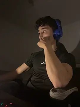 Snapshot of gojo_satoru_18 chatting on November 12, 6:25 am gojo satoru 18 online show from November 12, 6:25 am