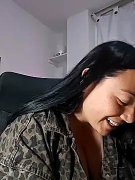 helena smith online show from December 15, 2:27 am