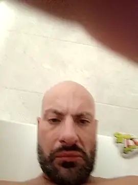 mobydick42085 online show from December 1, 3:44 am