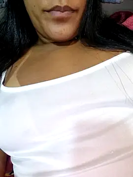 viannaiasmim online show from October 15, 8:31 pm